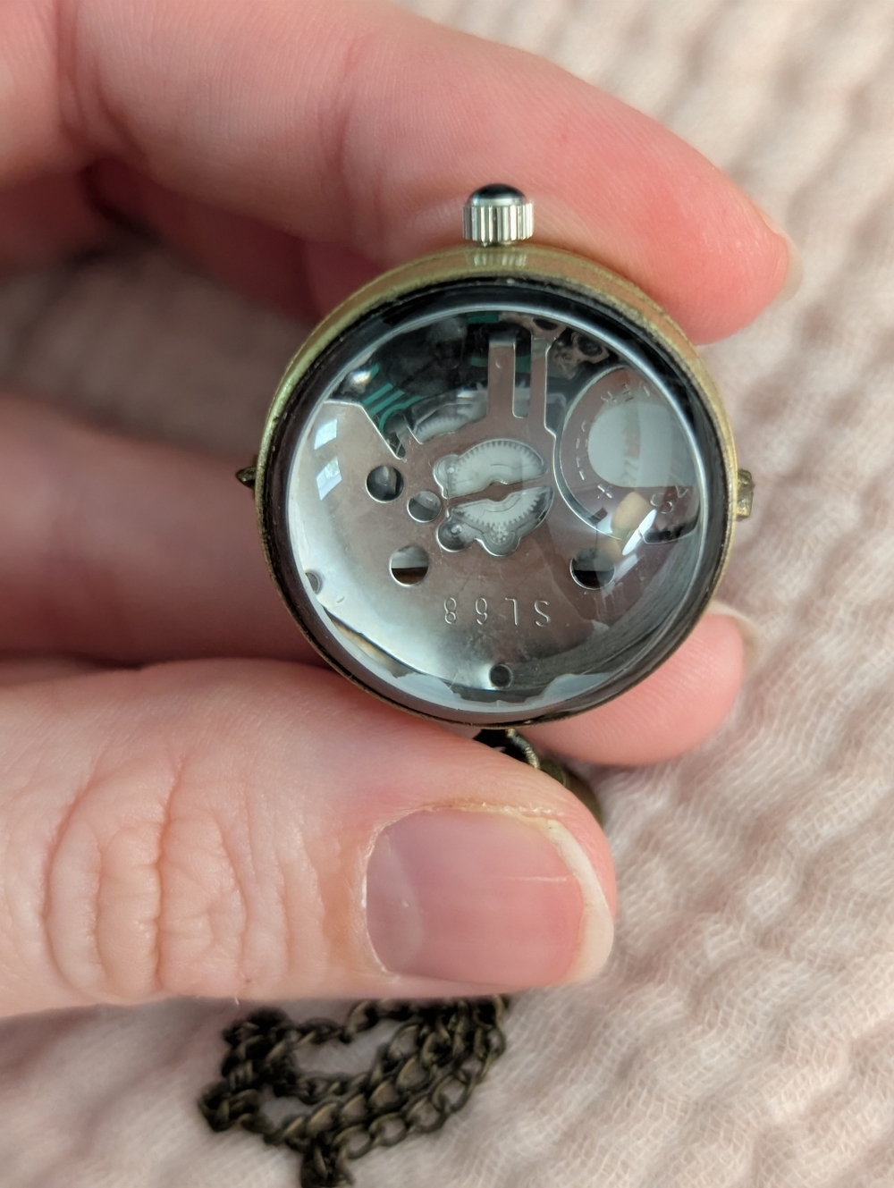 Vintage-style Quartz Pocket Watch Charm - Picture 4 of 9